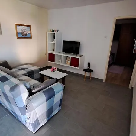 Apartment Damjan *