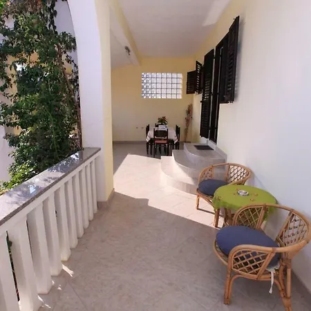 Damjan Apartment